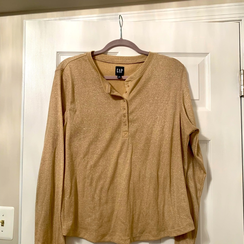 Gap - gold sparkle henley